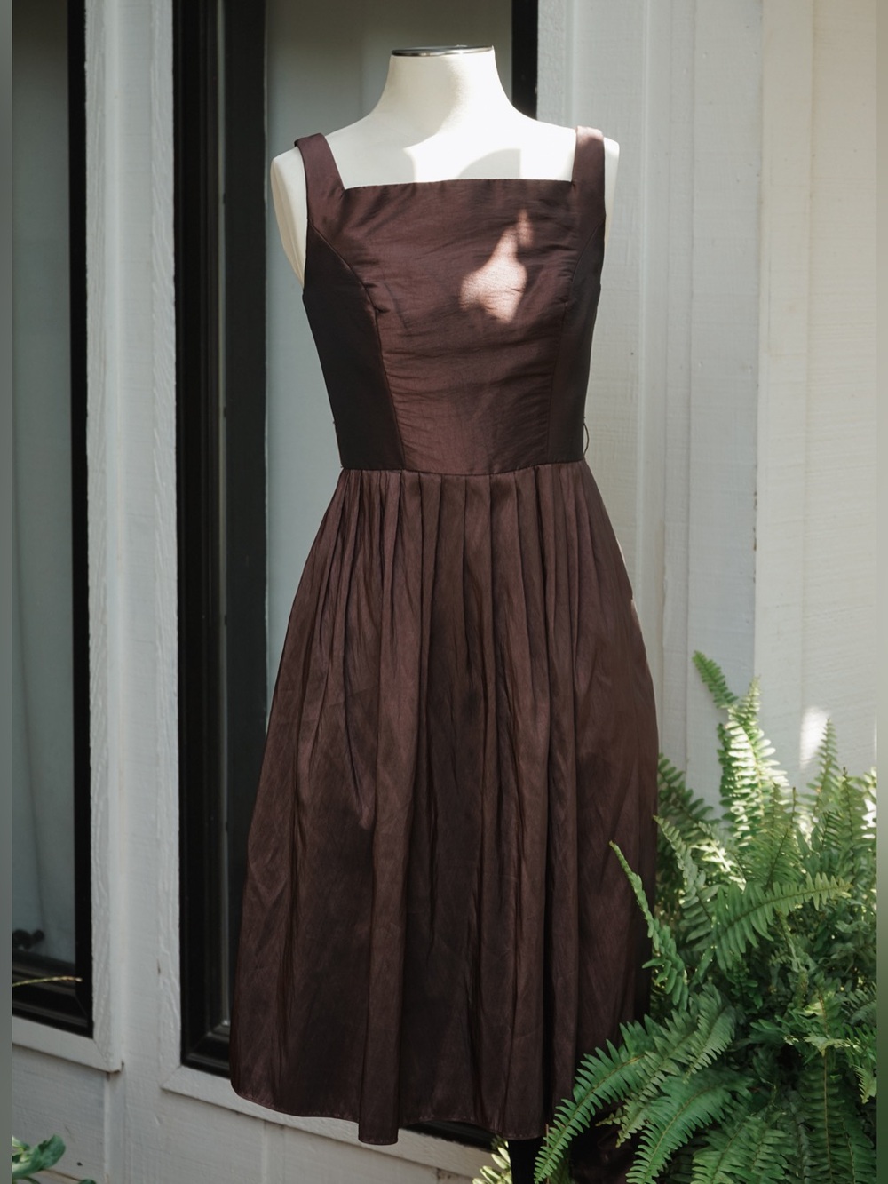 Vintage 2000s Chocolate Brown Taffeta Dress